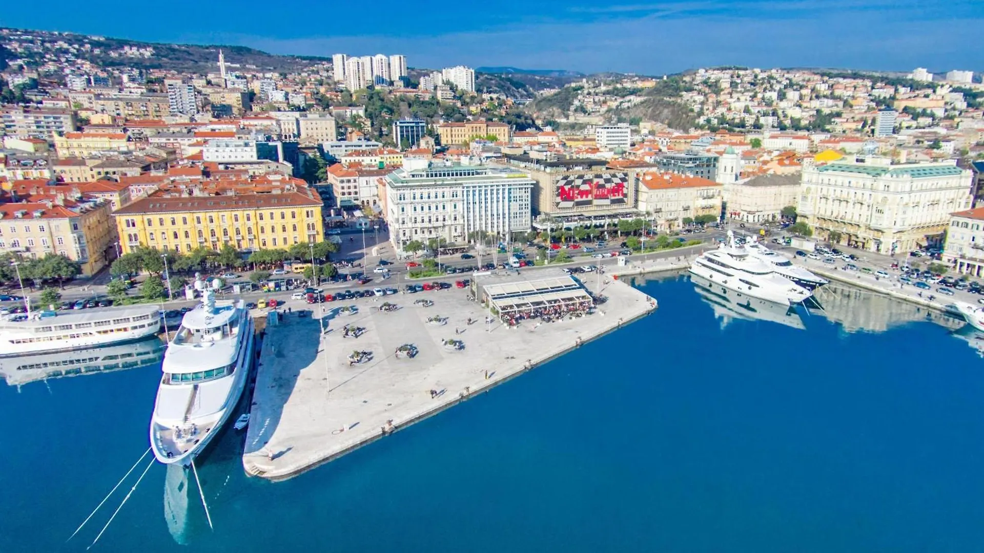 Apartments With A Parking Space Rijeka - 13377
